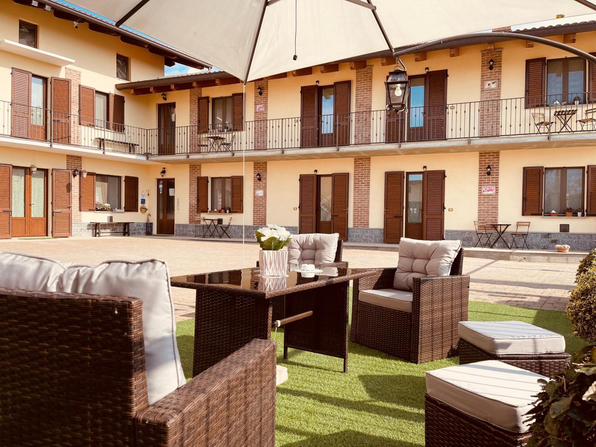 Agriturismo Cascina Mariale Albiano dʼIvrea Exteriör bild